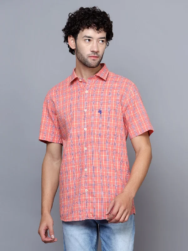 Cantabil Cotton Checkered Pink Half Sleeve Casual Shirt for Men with Pocket